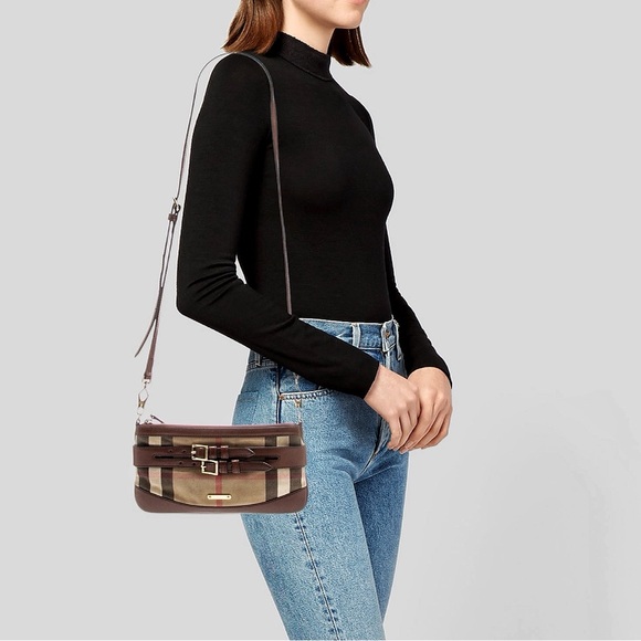 Authentic Burberry Nova Check Crossbody Bag EUC - Picture 1 of 6